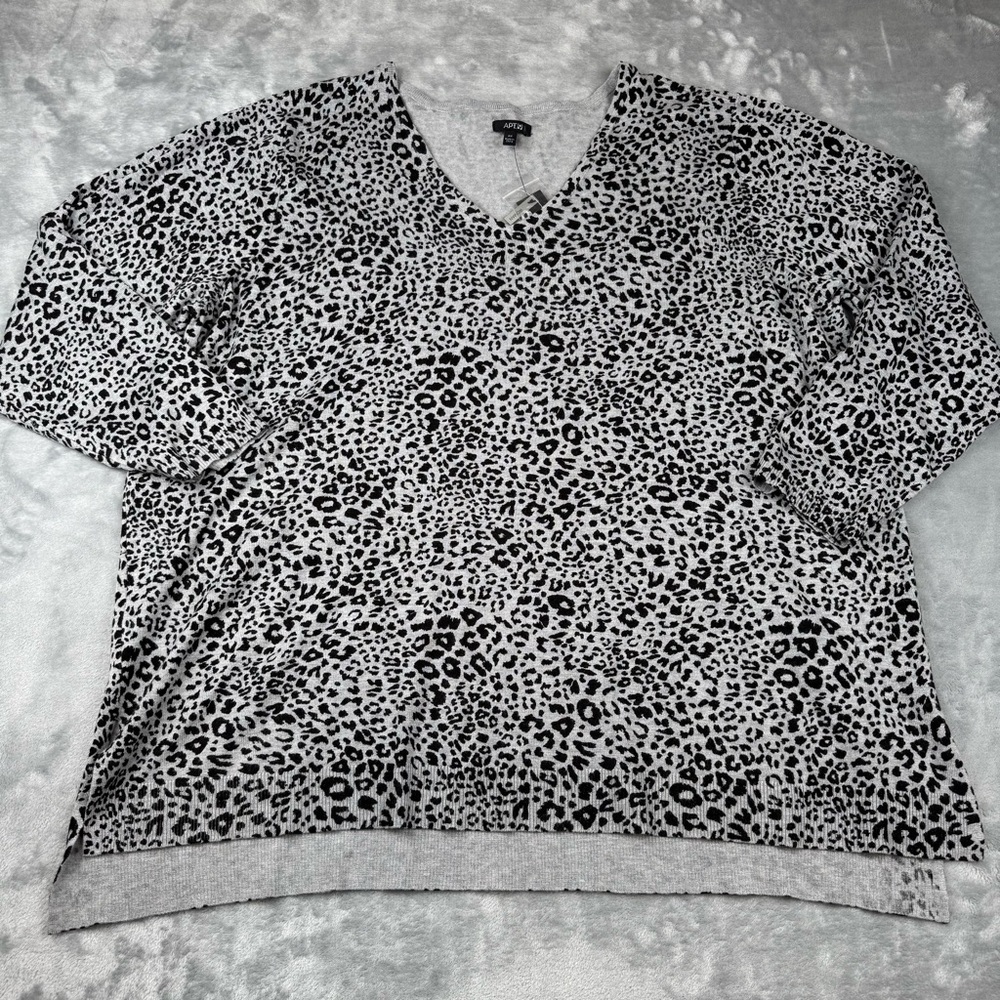 Apt 9 Sweater Womens Plus 3X Long Sleeve V-neck Animal Print New NWT